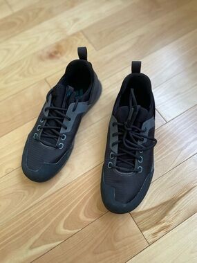New-Black Diamond Session Shoes